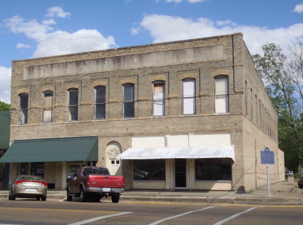 Johnny Winter Leland, Missisippi Mississippi Blues Travellers