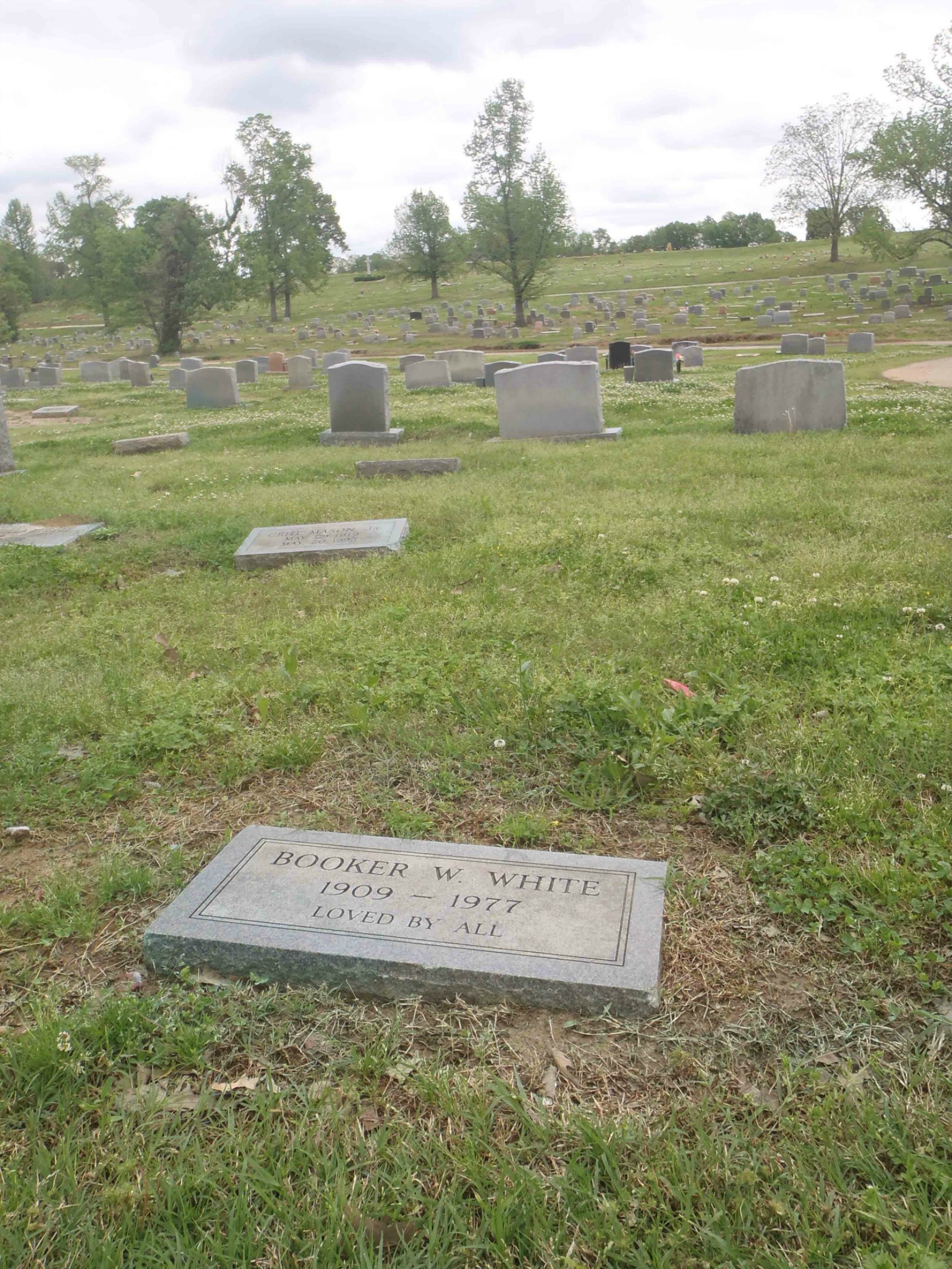 Booker "Bukka" White grave, New Park Cemetery, Memphis, Tennessee