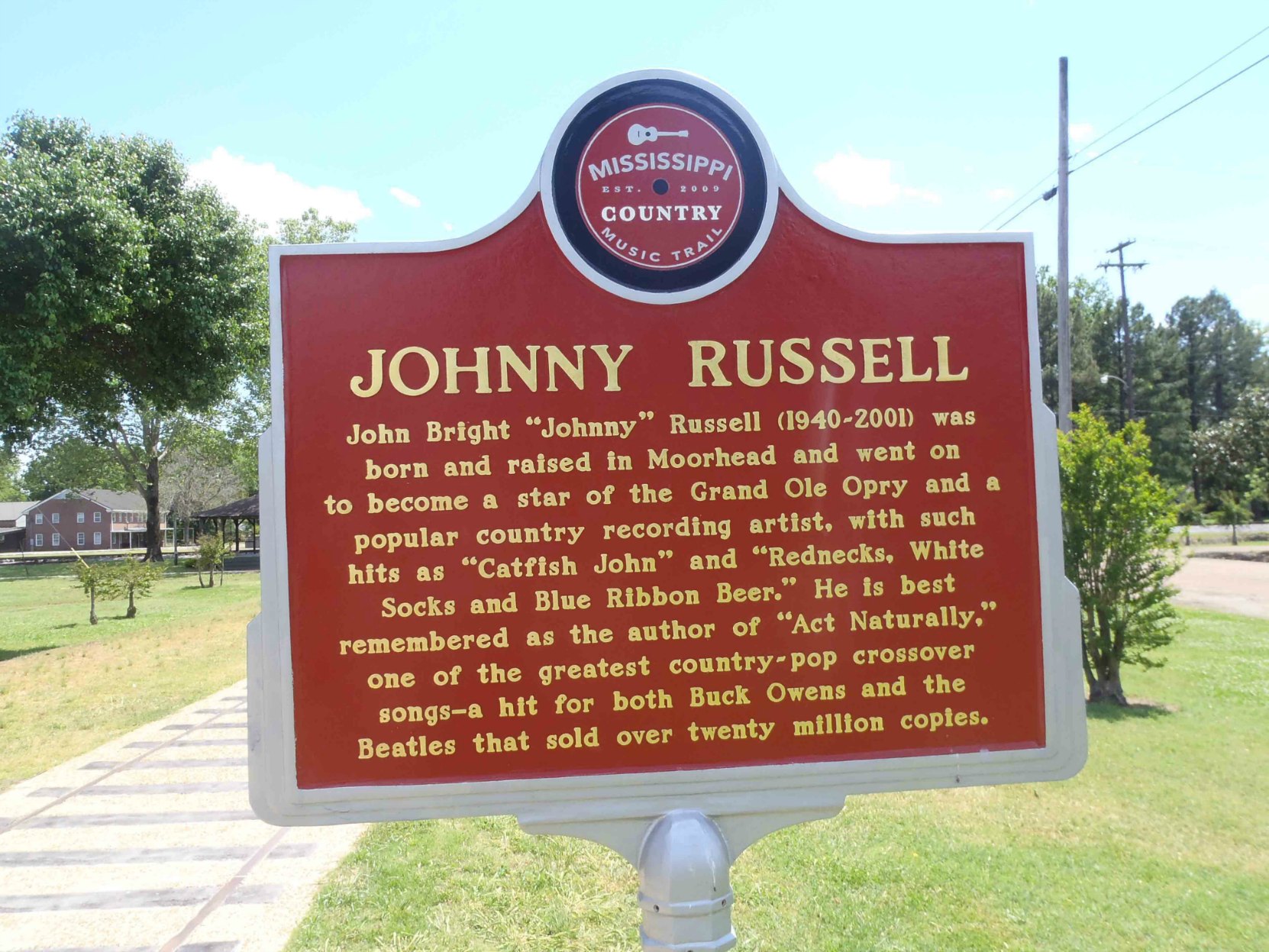 Mississippi Country Music Trail marker commemorating Johnny Russell, Moorhead, Mississippi
