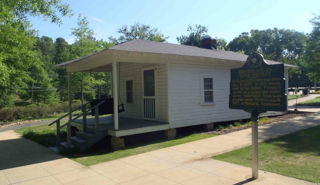 Elvis Country Elvis Presley Birthplace Museum Tupelo, Mississippi Mississippi Blues Travellers