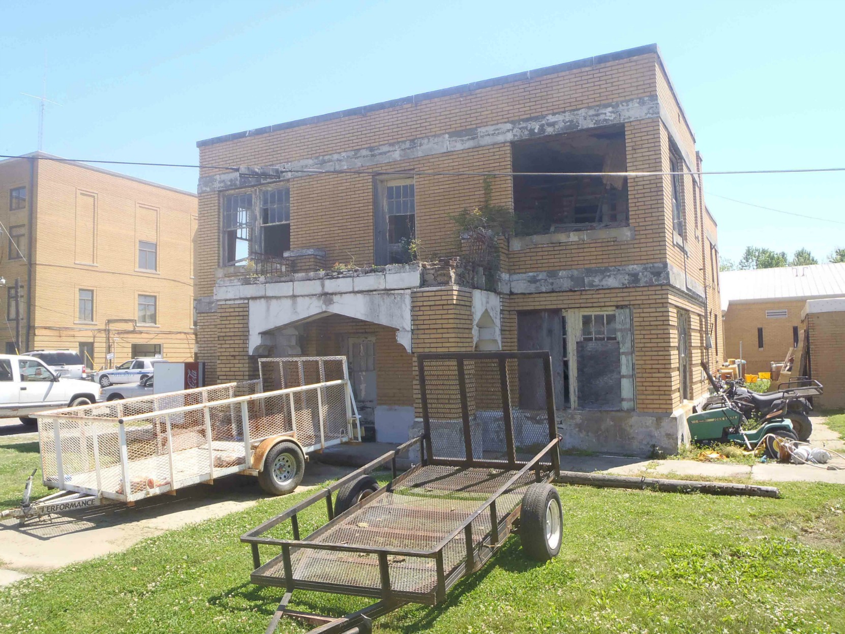 Old Jail House, Belzoni, Mississippi, Charlie Patton was incarcerated here, circa 1933. (photo by Mississippi Blues Travellers)