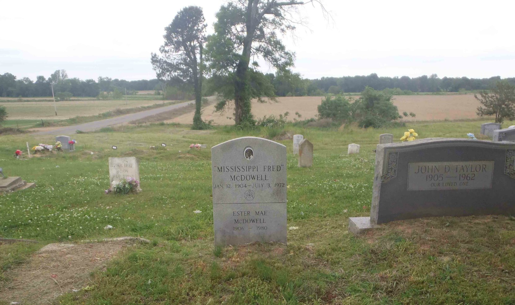 Mississippi Fred McDowell's grave, near Como, Panola County, Mississippi