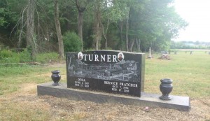 Otha Turner grave, Como, Mississippi