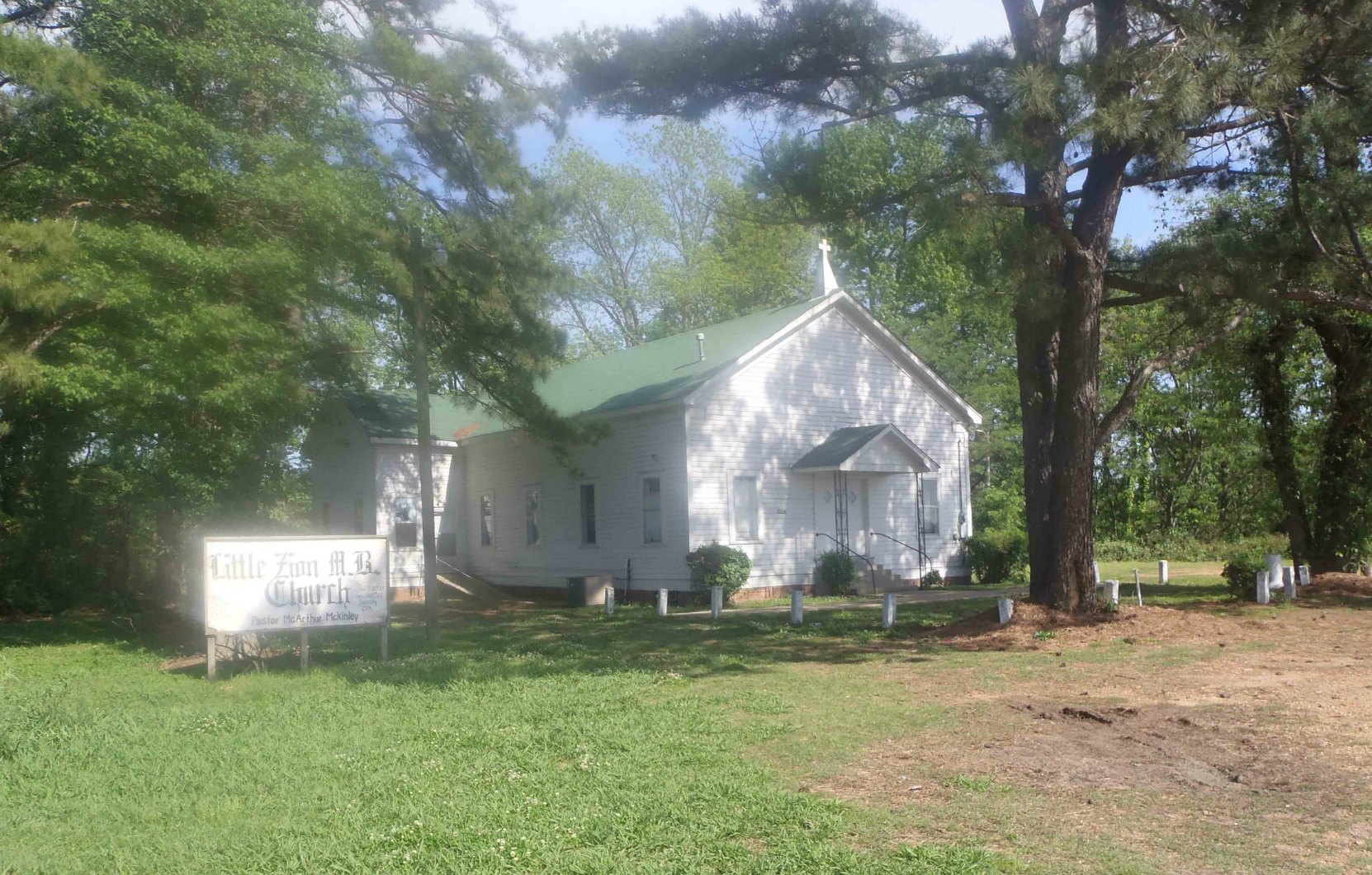 Little Zion Missionary Baptist Church, near Money, Leflore County, Mississippi, site of one of three reputed Robert Johnson grave sites.
