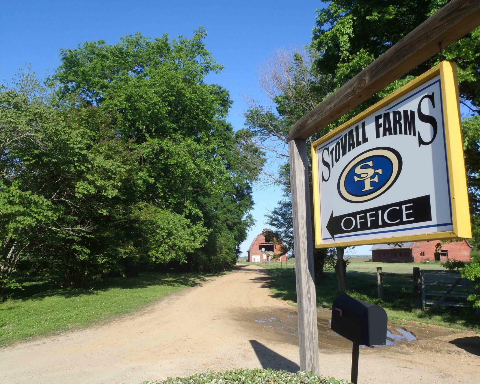 Stovall Farms entrance, near the Muddy Waters House site.