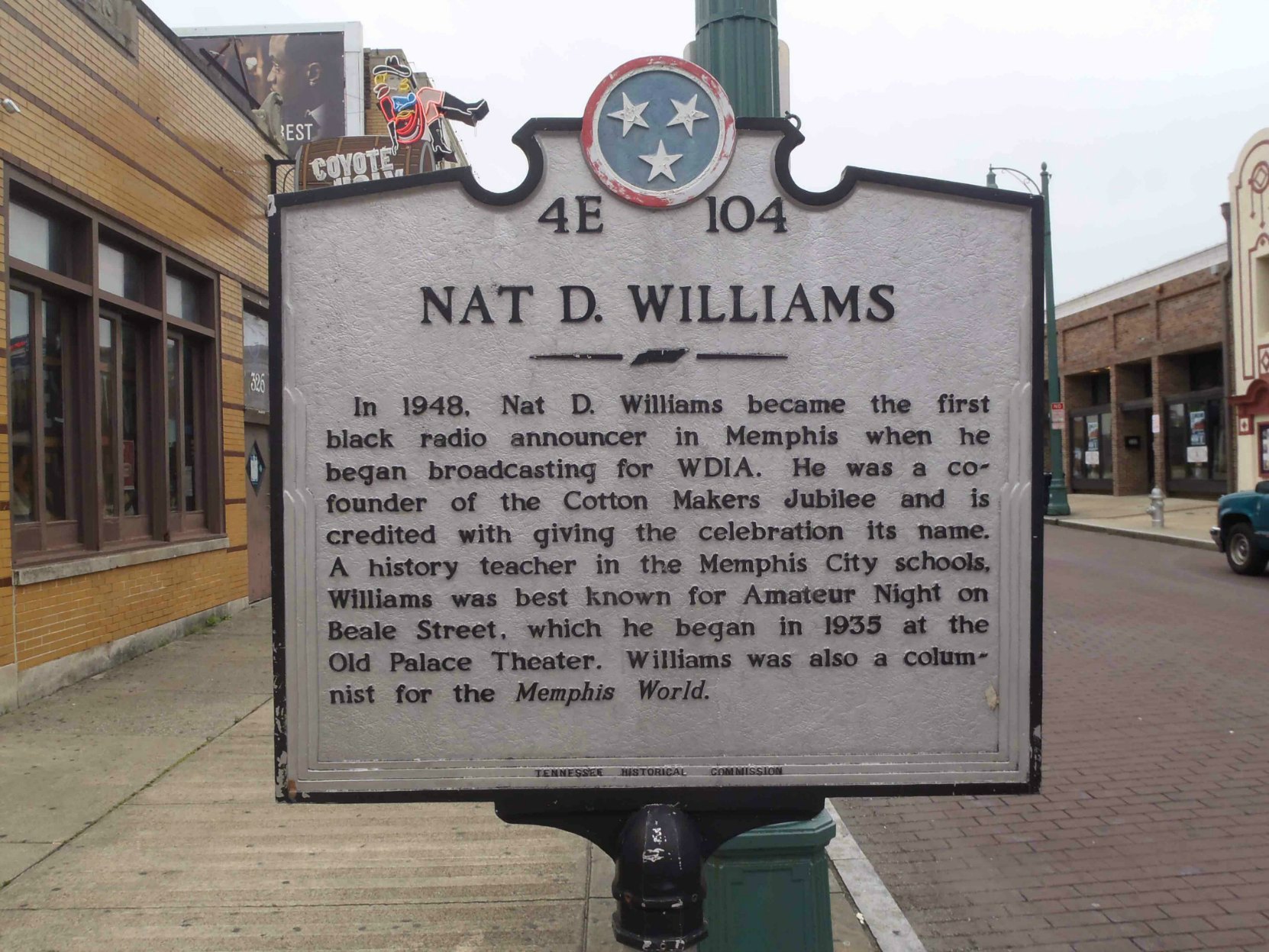Tennessee Historical Commission marker for Nat D. Williams, Beale Street, Memphis, Tennessee