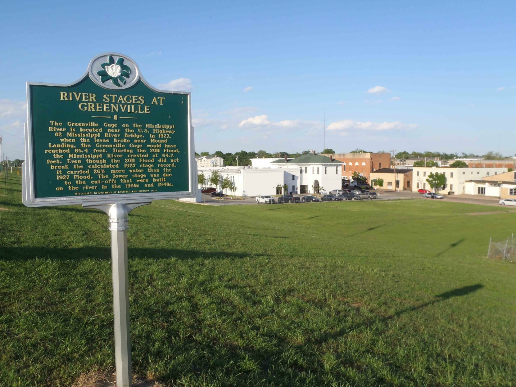 Mississippi Department of Archives & History marker for River Stages At Greenville, on the levee at Greenville, Mississippi.