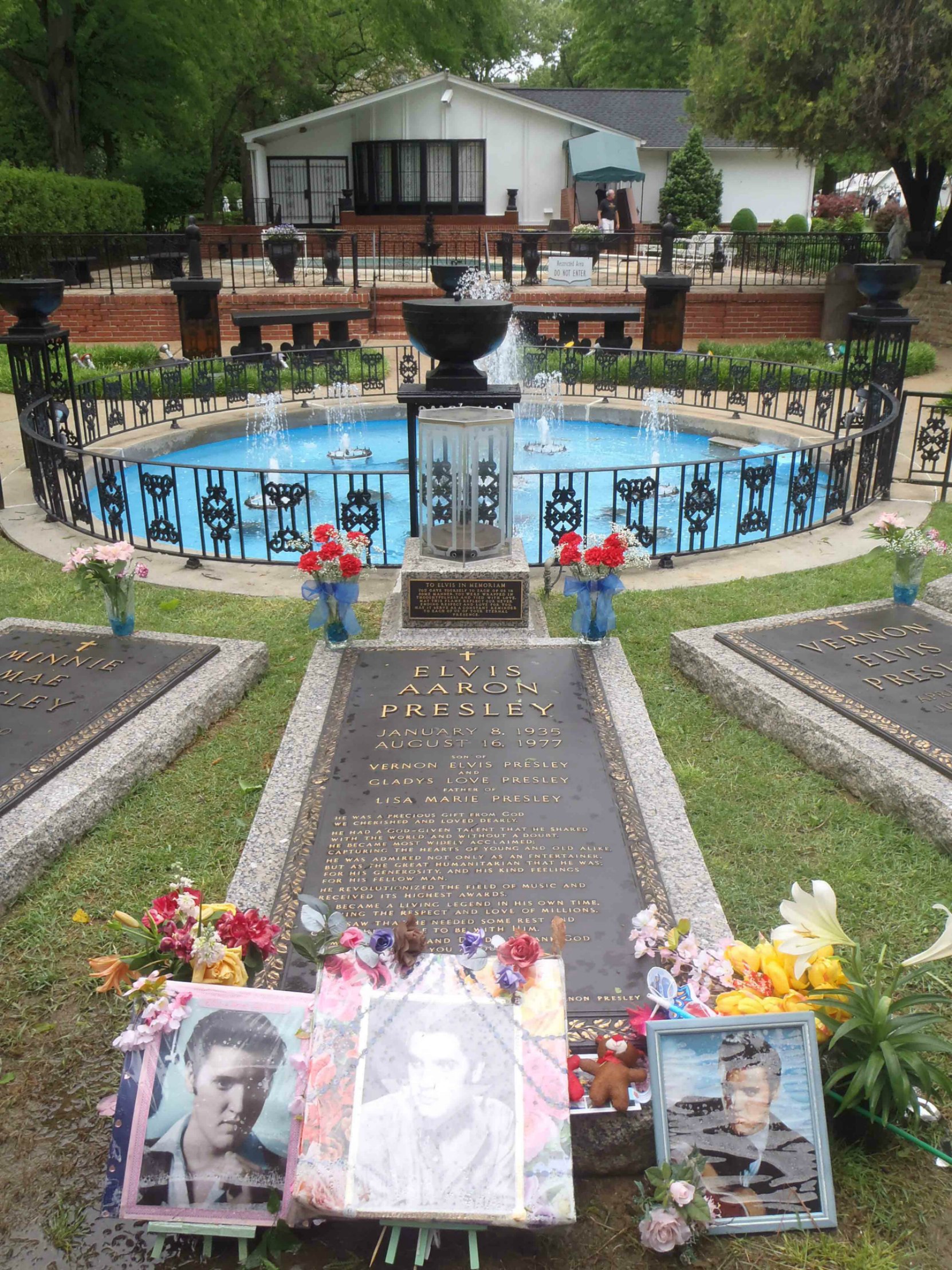Elvis Presley's grave at Graceland, Memphis, Tennessee