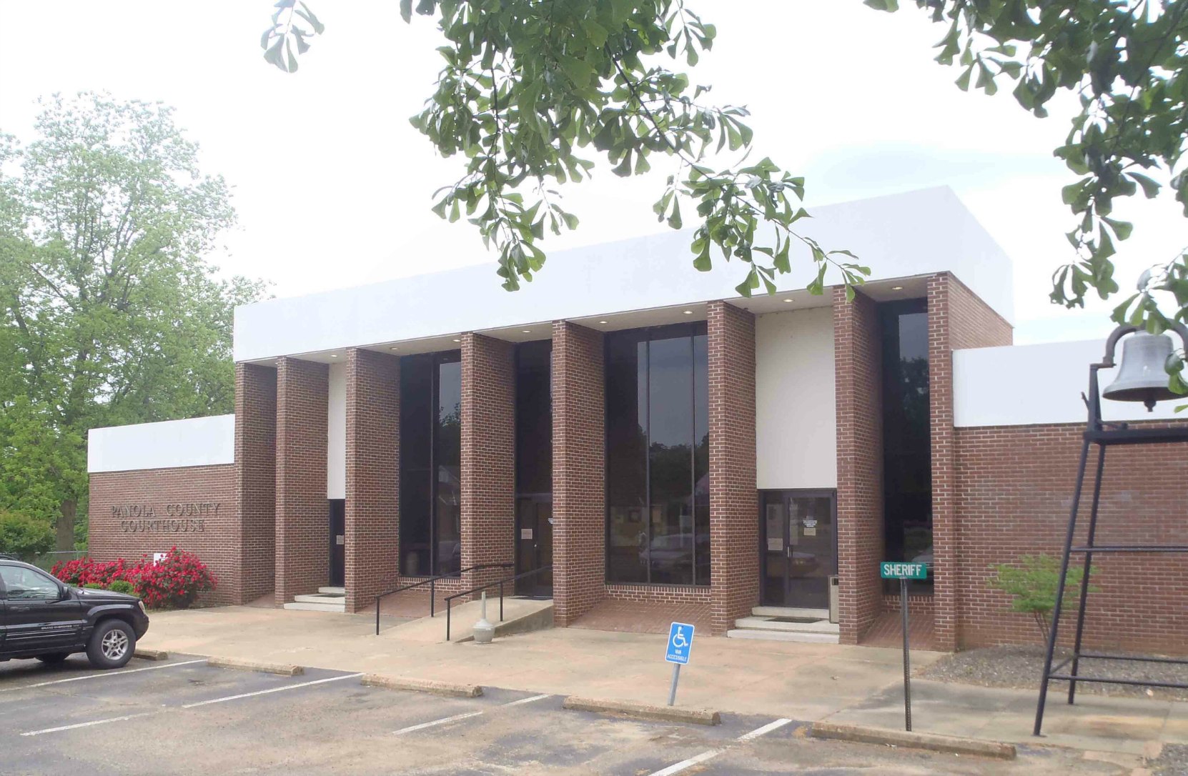 Panola County Courthouse, Sardis, Mississippi – Mississippi Blues ...